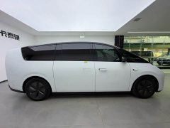 Li Auto Li Xiang MEGA 2024 Ultra - ფოტო 6