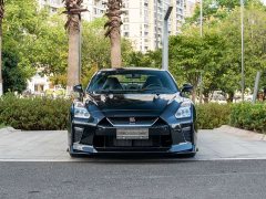 Nissan GT-R Premium US Version - ფოტო 2