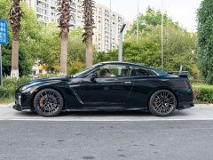 Nissan GT-R Premium US Version - ფოტო 3
