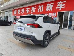 Toyota RAV4 2.0L CVT FWD 20th Anniversary Platinum Edition - ფოტო 5