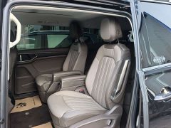 Volkswagen Viloran 330TSI Luxury - ფოტო 6