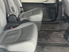 Toyota Sienna 2.5L Hybrid Luxury - ფოტო 10