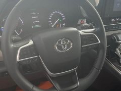 Toyota Sienna 2.5L Hybrid Luxury - ფოტო 4