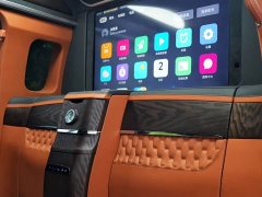 Lincoln Navigator 3.5T Long Wheelbase Presidential Edition - ფოტო 12