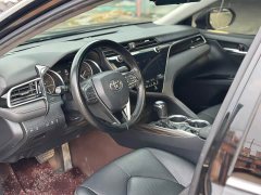 Toyota Camry 2.5G Luxury - ფოტო 11