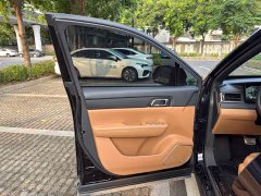 Li Auto ONE Extended Range 6-Seater - ფოტო 11