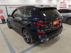 BMW X5 Facelift xDrive 30Li M Sport Exclusive Night Edition Package - ფოტო 3