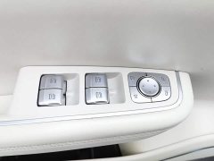 Li Auto ONE Extended Range 6-Seater - ფოტო 9