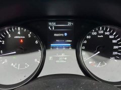 Nissan Qashqai 2.0L CVT XV Premium Luxury - ფოტო 9