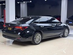 Toyota Avalon Hybrid 2.5L XLE Premium - ფოტო 6