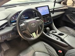 Toyota Avalon Hybrid 2.5L XLE Premium - ფოტო 9