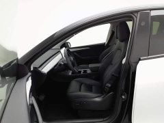 Tesla Model Y Rear-Wheel Drive - ფოტო 10