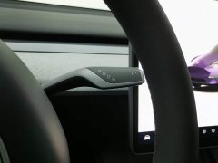 Tesla Model Y Rear-Wheel Drive - ფოტო 13