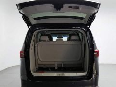 Buick GL8 Land Executive Cabin 652T Luxury - ფოტო 16
