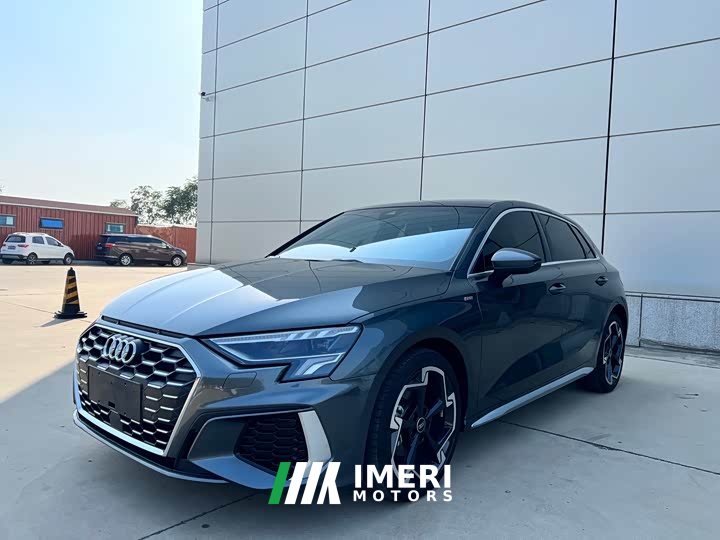 Audi A3 Sportback 35 TFSI Luxury Sport