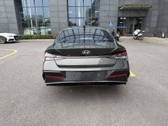 Hyundai Elantra 1.5L CVT Luxury - ფოტო 4