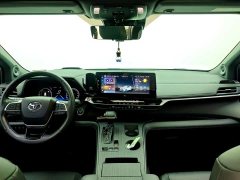 Toyota Sienna 2.5L Hybrid Platinum Edition - ფოტო 10