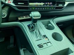 Toyota Sienna 2.5L Hybrid Platinum Edition - ფოტო 13