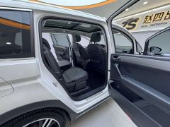 Volkswagen Touran 2021 Touran L 280TSI DSG Boundary Edition 6-seater - ფოტო 14