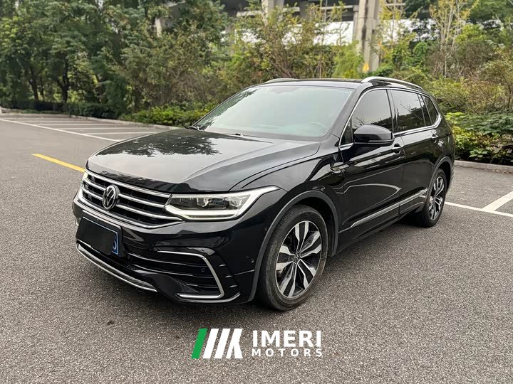 Volkswagen Tiguan L 330TSI Automatic FWD R-Line Comfort Edition