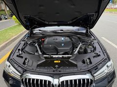 BMW 5 Series New Energy 2022 535Le M Sport Package - ფოტო 17