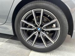 BMW 3 Series 325Li M Sport Package - ფოტო 15