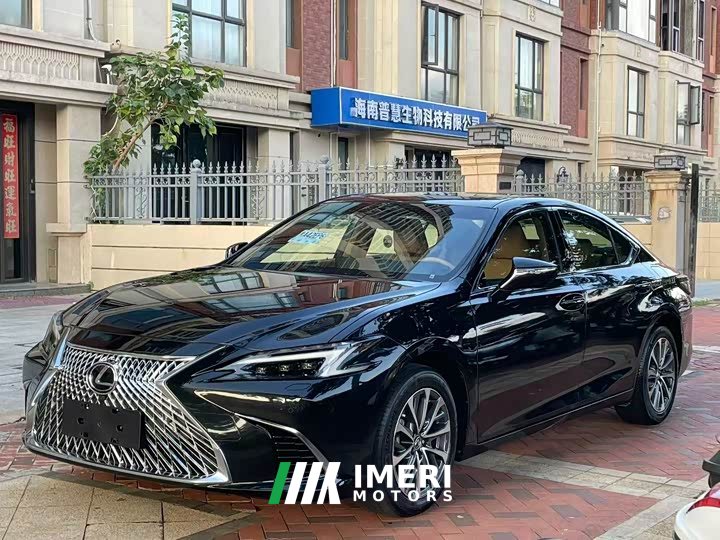 Lexus ES 2025 200 Premium Edition - ავტომობილი ჩინეთიდან