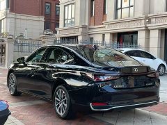 Lexus ES 2025 200 Premium Edition - ფოტო 9