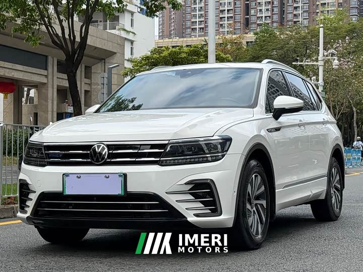 Volkswagen Tiguan L Plug-in Hybrid 430PHEV Plug-in Hybrid Premier Edition