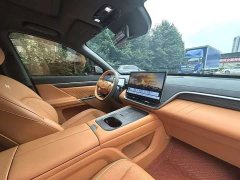 Dongfeng eπ008 2025 210Max Extended Range 5-Seater - ფოტო 6