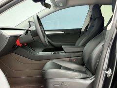 Tesla Model Y Rear-Wheel Drive - ფოტო 5