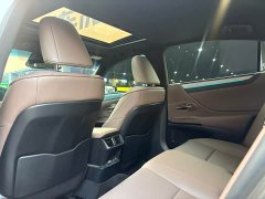 Lexus ES 2025 200 Premium Edition - ფოტო 11