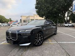 BMW 7 Series 2023 735Li M Sport Package - ფოტო 1