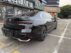 BMW 7 Series 2023 735Li M Sport Package - ფოტო 9