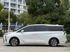 Buick GL8 2026 Luxurious Edition Premium Trim - ფოტო 3