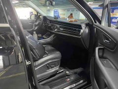Audi Q7 55 TFSI quattro S line Sport - ფოტო 8