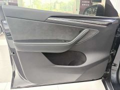 Tesla Model Y Rear-Wheel Drive - ფოტო 12