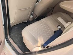 Wuling Hongguang MINIEV Fourth Generation Four-Door Advanced Edition - ფოტო 11