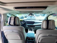 Buick GL8 New Energy Luzun Luxury Edition 6-Seater - ფოტო 2