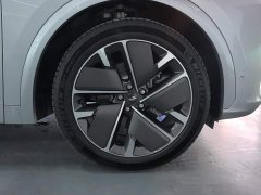 Li Auto L7 Ultra Smart Refresh Edition - ფოტო 6