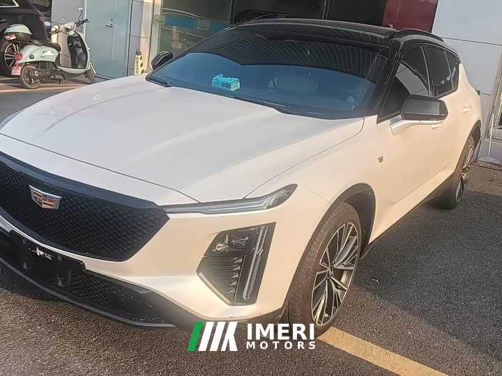 Cadillac GT4 2023 25T Luxury - ავტომობილი ჩინეთიდან