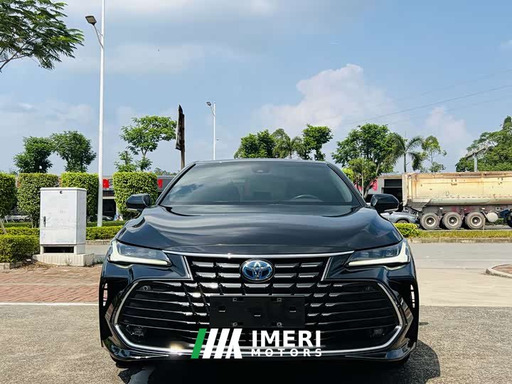 Toyota Avalon Hybrid 2.5L Luxury - ავტომობილი ჩინეთიდან