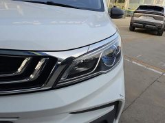 Geely Emgrand X3 2020 1.5L CVT Elite - ფოტო 5