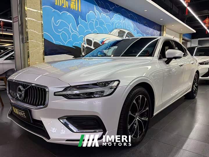 Volvo S60 T4 Intelligent Luxury Edition - ავტომობილი ჩინეთიდან