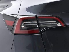 Tesla Model Y Long Range All-Wheel Drive - ფოტო 9