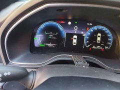 Toyota Avalon Hybrid 2.0L Luxury - ფოტო 8