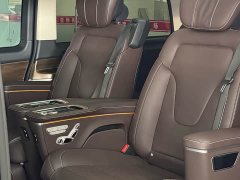 Mercedes-Benz V-Class 2022 V 260 L Long Wheelbase Luxury Edition - ფოტო 10