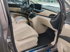 Buick GL8 Land Executive Cabin 652T Luxury - ფოტო 8