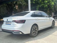 Volkswagen Sagitar 300TSI DSG Excellence Edition - ფოტო 4