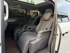 Buick GL8 Luxurious Edition Premium Trim - ფოტო 5